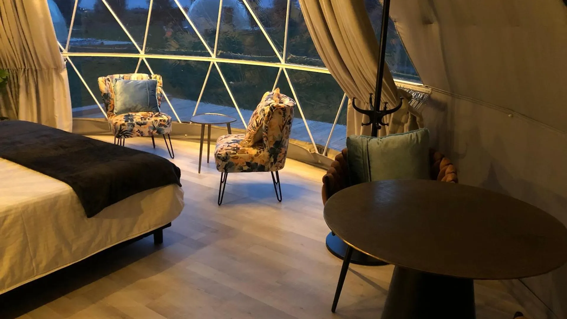 Id Glamping De Coude Scheure Hotel Middelkerke Luxe tent